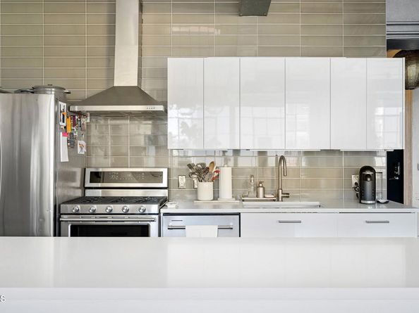 315 E 8th Street 301, Los Angeles CA 90014