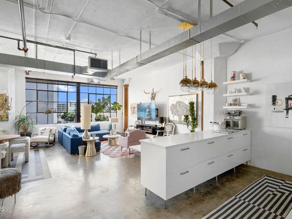 315 E 8th Street 301, Los Angeles CA 90014