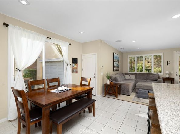 653 E Gardenia Drive, Azusa CA 91702