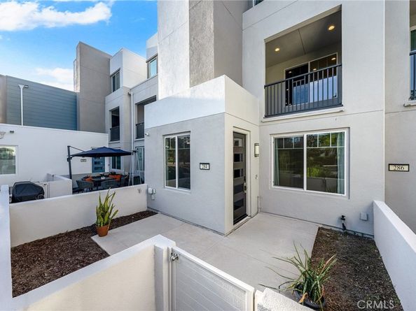 284 Novel, Irvine CA 92618