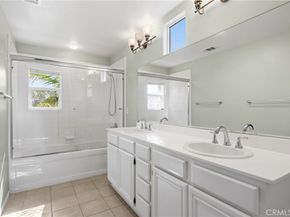 25 Amy Way, Ladera Ranch CA 92694