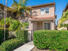 25 Amy Way, Ladera Ranch CA 92694