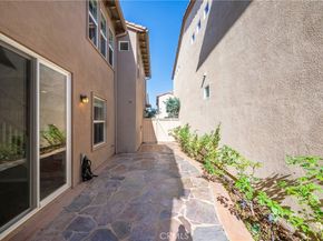 25 Amy Way, Ladera Ranch CA 92694