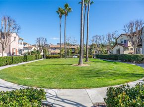 25 Amy Way, Ladera Ranch CA 92694