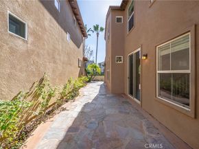 25 Amy Way, Ladera Ranch CA 92694