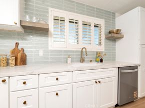 19844 Hemmingway Street, Winnetka CA 91306