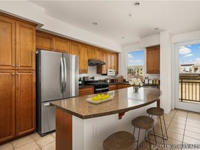 85 E Commonwealth Avenue 3D, Alhambra CA 91801