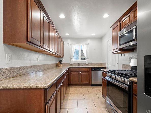 237 Ridgecrest Dr, San Diego CA 92114