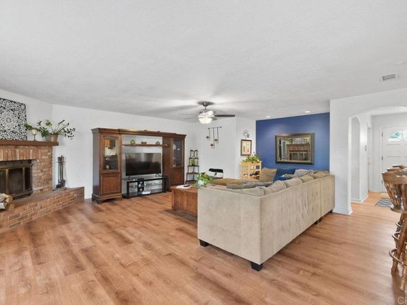 5855 Kappa St, La Mesa CA 91942
