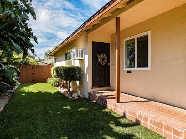 576 E Columbia Avenue, Pomona CA 91767