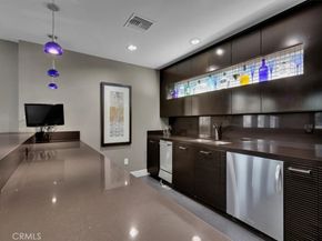 300 E 4th Street 214, Long Beach CA 90802