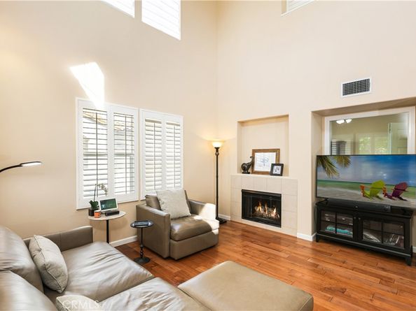 51 Olivehurst, Irvine CA 92602