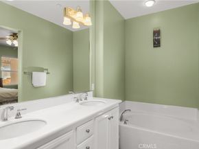 51 Olivehurst, Irvine CA 92602