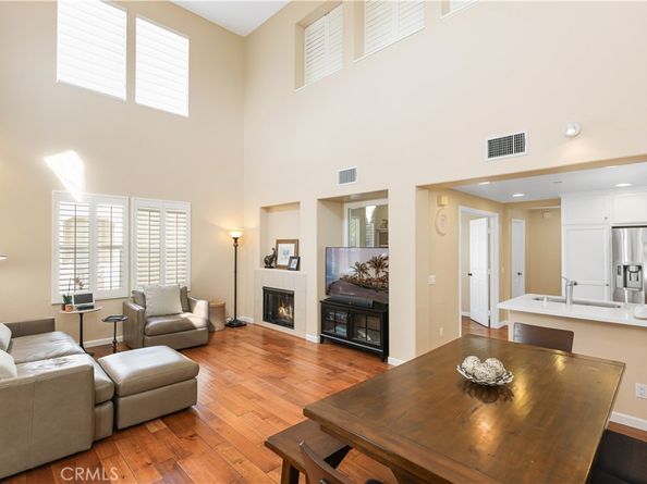 51 Olivehurst, Irvine CA 92602