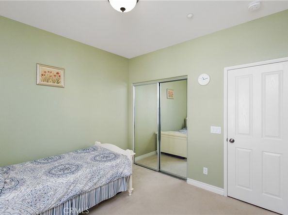 51 Olivehurst, Irvine CA 92602