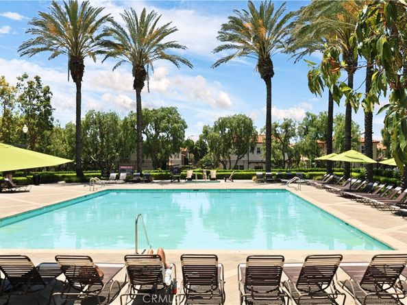 51 Olivehurst, Irvine CA 92602