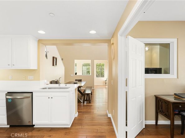 51 Olivehurst, Irvine CA 92602