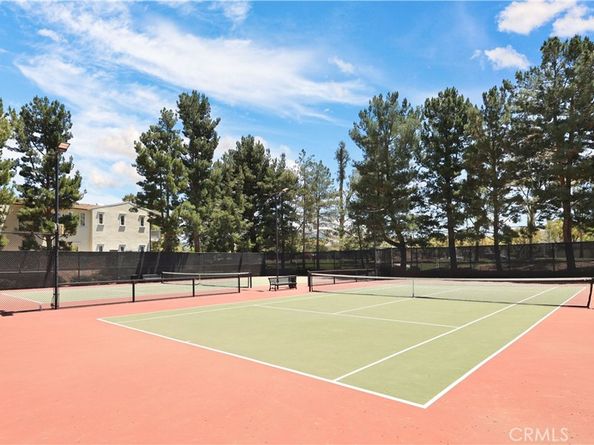 51 Olivehurst, Irvine CA 92602