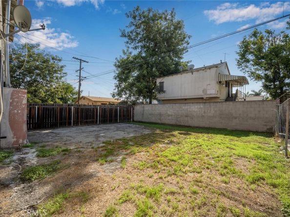 736 W Century, Los Angeles CA 90044