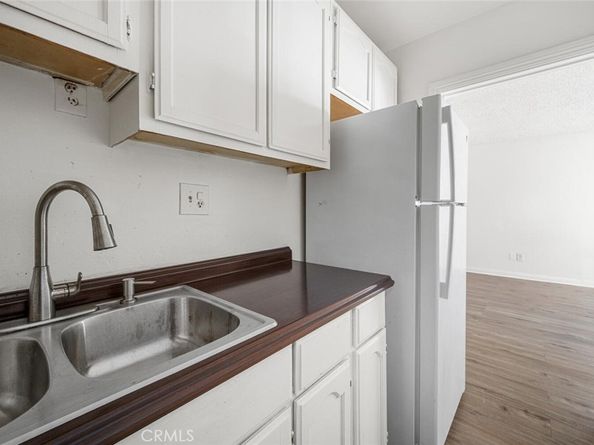 736 W Century, Los Angeles CA 90044