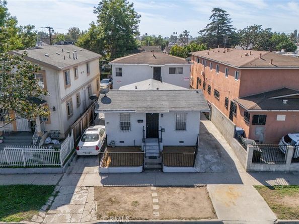 736 W Century, Los Angeles CA 90044