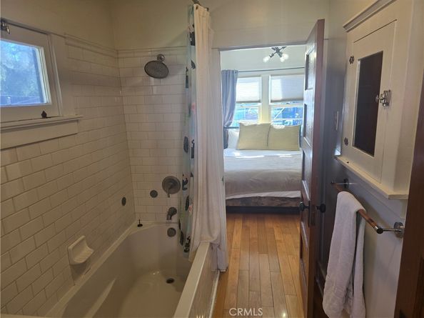 5509 Eaton, Los Angeles CA 90042