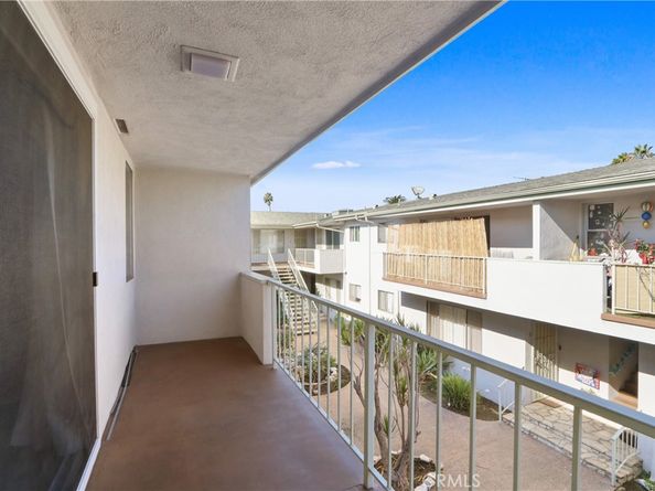 840 Cedar Ave. Unit #20, Long Beach CA 90813