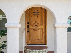 2014 W 84th Street, Los Angeles CA 90047