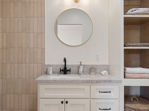 2014 W 84th Street, Los Angeles CA 90047