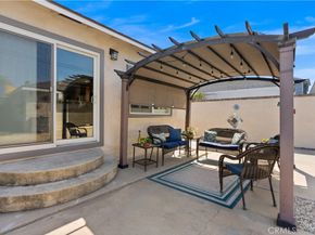 3253 Marwick Ave, Long Beach CA 90808