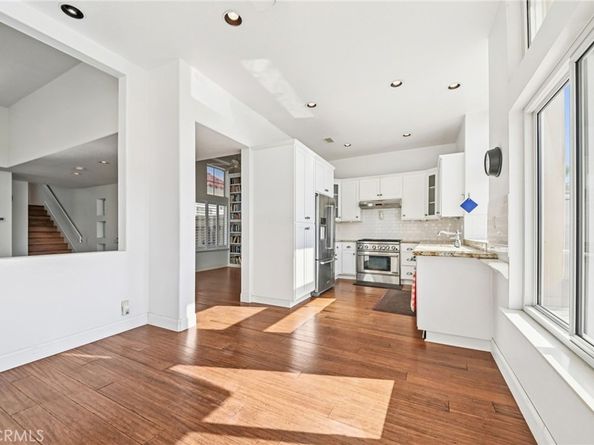 5812 Spinnaker Bay Drive, Long Beach CA 90803