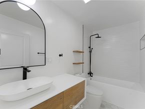 2740 S Sycamore Avenue, Los Angeles CA 90016