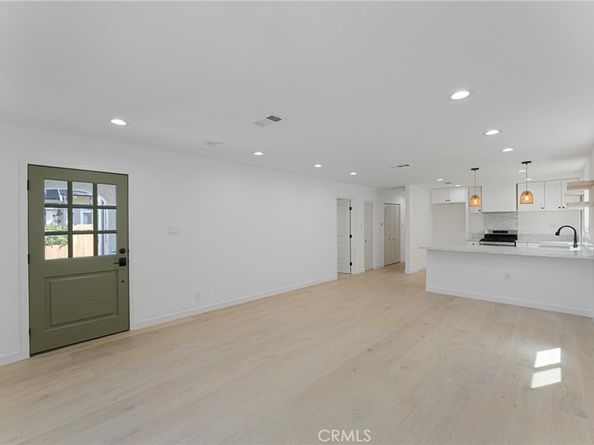 2740 S Sycamore Avenue, Los Angeles CA 90016