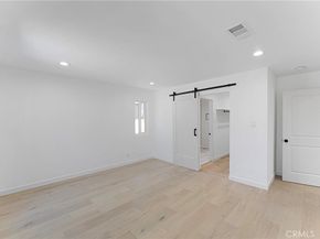 2740 S Sycamore Avenue, Los Angeles CA 90016