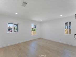 2740 S Sycamore Avenue, Los Angeles CA 90016