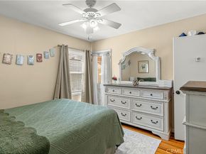 5930 Harvey Way, Lakewood CA 90713