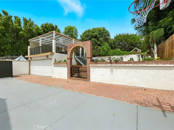 13513 Penn Street, Whittier CA 90602