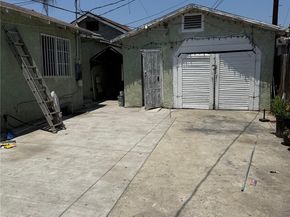 917 E 42nd Street, Los Angeles CA 90011