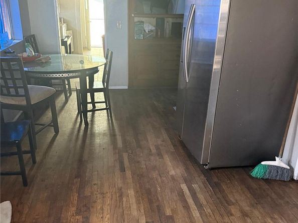 917 E 42nd Street, Los Angeles CA 90011