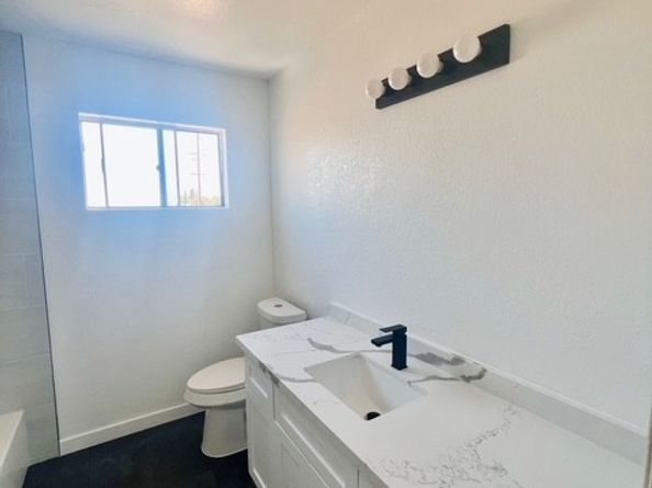 9240 Hooper Avenue, Los Angeles CA 90002