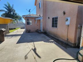 1200 S Castlegate Avenue, Compton CA 90221