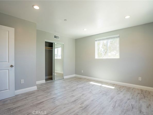 2125 West Boulevard, Los Angeles CA 90016