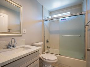 2125 West Boulevard, Los Angeles CA 90016