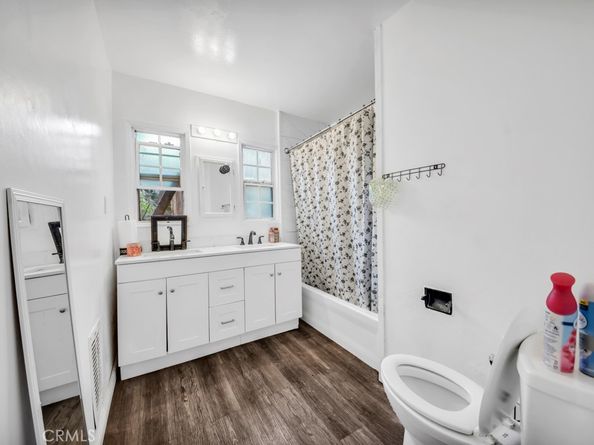 6820 Beechley Avenue, Long Beach CA 90805