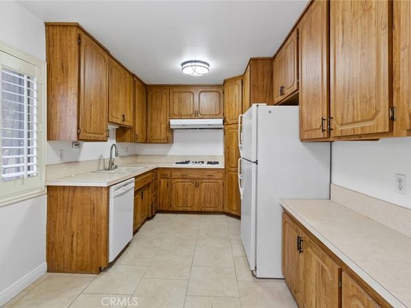395 S Oakland Avenue 101, Pasadena CA 91101