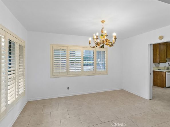 395 S Oakland Avenue 101, Pasadena CA 91101