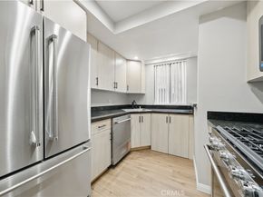 7826 Topanga Canyon Boulevard 218, Canoga Park CA 91304