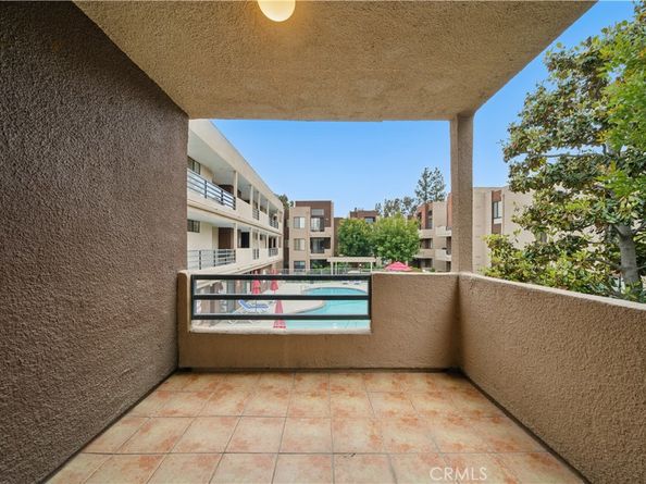 7826 Topanga Canyon Boulevard 218, Canoga Park CA 91304