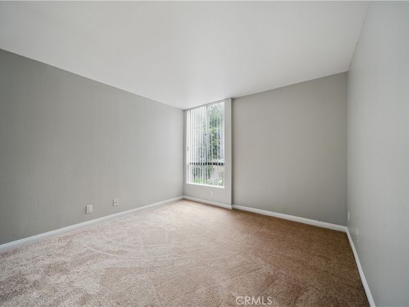 7826 Topanga Canyon Boulevard 218, Canoga Park CA 91304