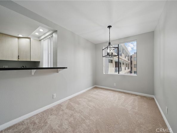7826 Topanga Canyon Boulevard 218, Canoga Park CA 91304